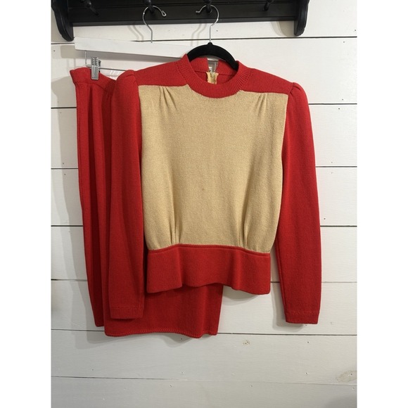 Vintage St. John By Marie Gray‎ Size Small 2/4 Red Skirt Sweater 2 Piece Set Set